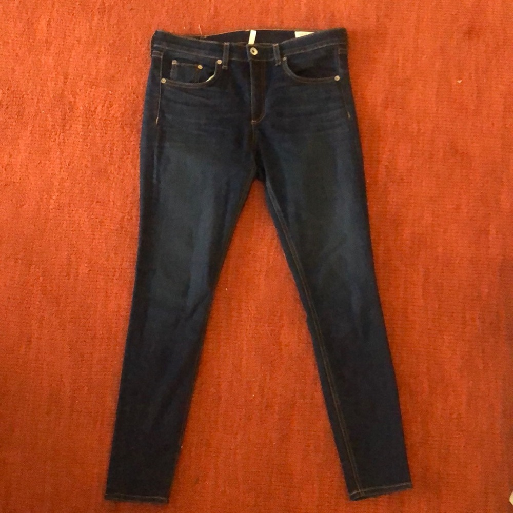 Rag & bone skinny jeans. Like new! Size 30